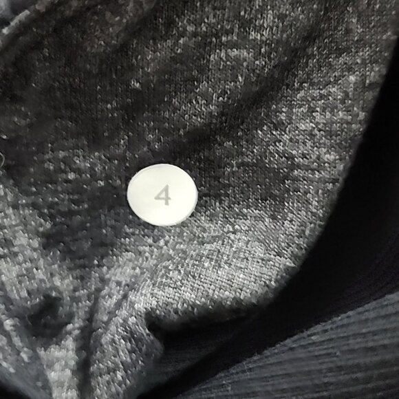 Lululemon Black Dance Studio Reversible Jacket Hooded Stretch Thumbholes Size 4 - Picture 12 of 15